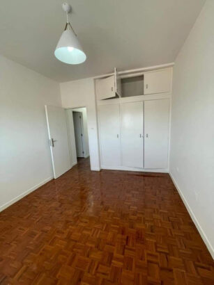 Arrenda-se Luxuoso Apartamento T3 no Bairro da Coop (Rua da França)