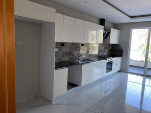 Vendemos apartamento T3 en suite no Deco Assus ( Av Marginal )