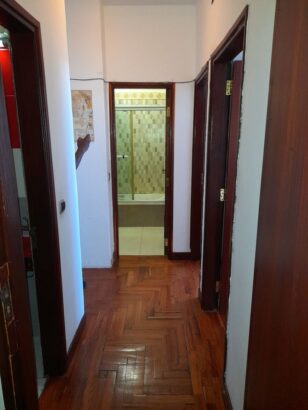 Apartamento de Luxo T3 3wc B.Central em frente ao SPAR (Interfranca)