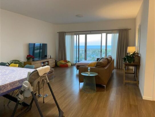 Vendemos: Apartamento super moderno T3 na Somerschild 2 com vista ao mar.