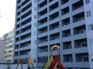 Vende-se apartamento T3 no condomínio imovieste entrada 888