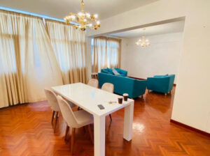 ARRENDAR Excelente apartamento T4 Mobilado na Polana