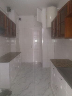 Arrenda-se apartamento t3 no bairro coope