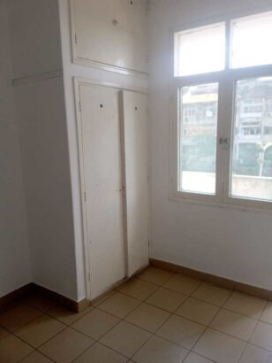 Vende-se Excelente Apartamento T1 no Bairro do Alto Maé (Av.24 de Julho-Predio Intimane)