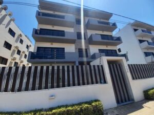 For sale Apartment T3 in Condominio Lua e Mar, Location in Triunfo novo, Dona Alice, close to Aqua Park and Colegio Willow.