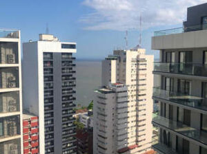 Arrenda-se apartamento T4 no condomínio Polana Plazza