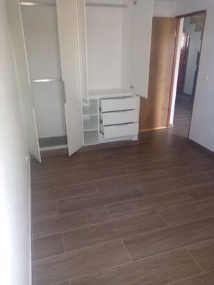 Arrenda-Se Apartamento, Tipo2 Na Zona Da Dona Alice