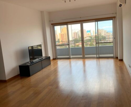 Vende-se Excelente Apartamento T3 de Luxo no Edifício Acraya Residence.