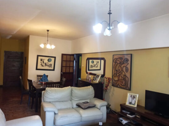 Vende se  com mobilia apartamento  tipo 3 no primeiro  andar na Ahmed sekou toure karl m