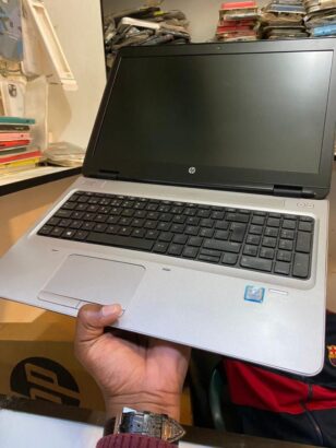 *Hp Probook 650 G3*