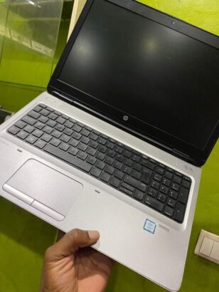 *Hp Probook 650 G3*